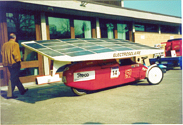 Photon, notre voiture solaire dans les rues